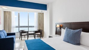 1 chambre, fer et planche à repasser, Wi-Fi, literie fournie