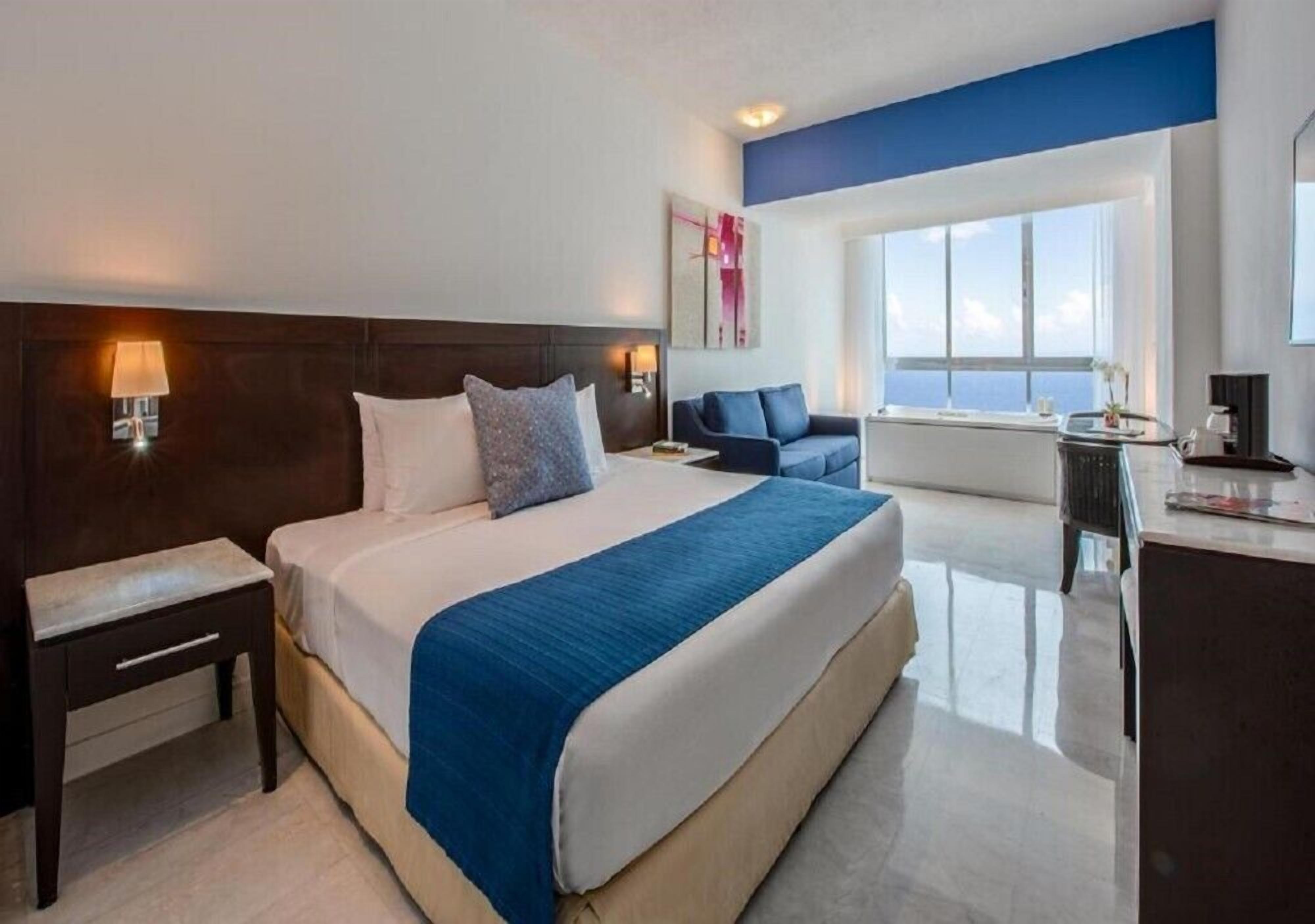 書桌、熨斗/熨衫板、Wi-Fi、床單