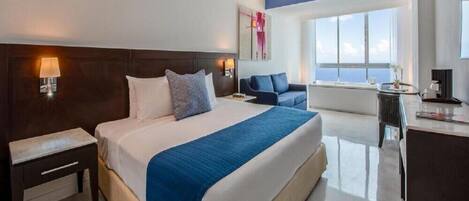 書桌、熨斗/熨衫板、Wi-Fi、床單