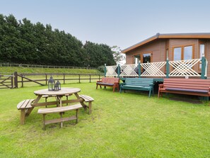 Cottage | Property grounds