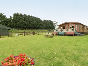 Cottage | Interior - Hill View, Lilac Lodge (Wareham)