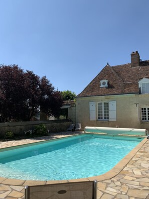 Piscine extérieure, piscine chauffée