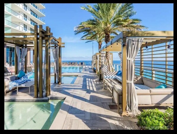 Outdoor pool, a heated pool