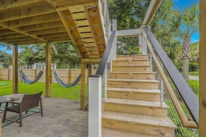 Unclassified image, 4 of 36, button