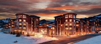 Sunrise Lodge by HIlton Grand Vacations