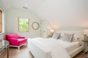 5 Schlafzimmer, Schreibtisch, kostenloses WLAN, Bettwäsche