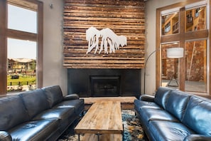 Smart TV, fireplace, DVD player - Sundial B309 | Ski-in/Ski-out | Mountain Views | Pools & Hot Tubs | Ski Valet (Park City)