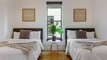 5 bedrooms, iron/ironing board, free WiFi, bed sheets