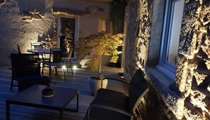 Property grounds - fully-renovated 4* gite with character, beaches and shops within walking distance. (Trégastel)