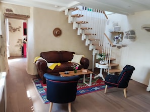 Smart-tv, boeken en een stereo