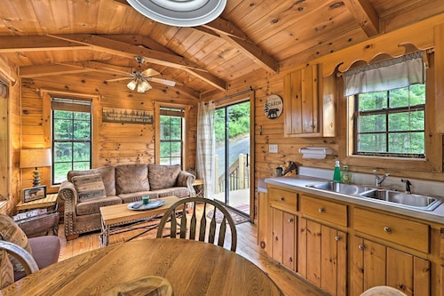 Quaint Log Cabin w/ Views Near West Jefferson