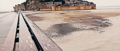 Beach nearby, sun-loungers
