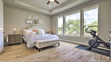 3 chambres, bureau, fer et planche à repasser, accès Internet