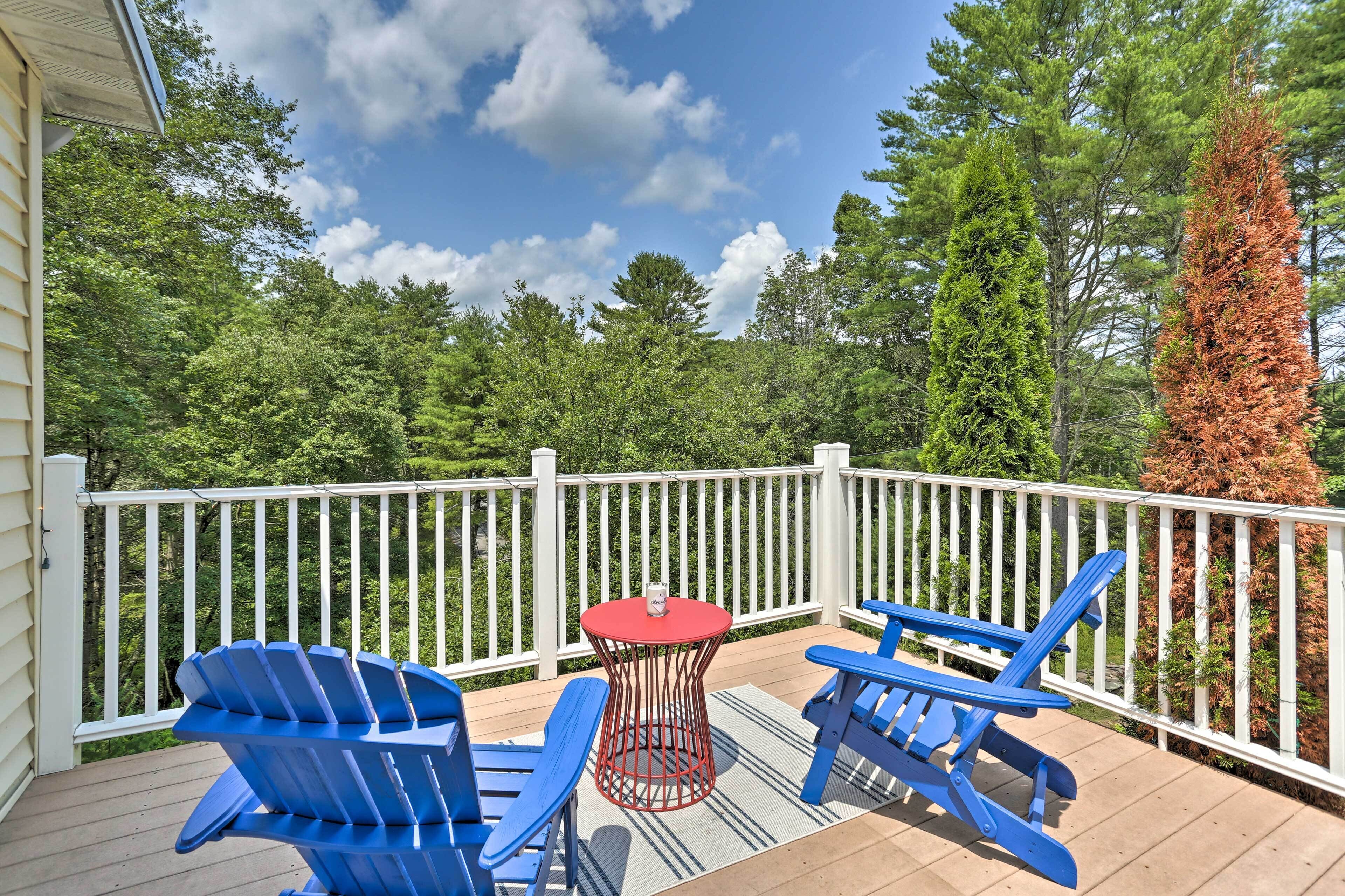 Updated Family Home ~ 1 Mile to Delaware River!