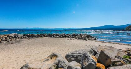 Perfect Lake Retreat W/ Shared Pool, Fast WiFi, Private Patio & Easy Lake Access