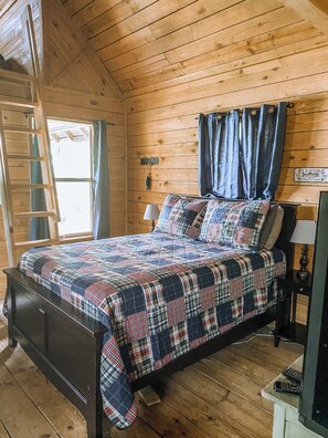 2 bedrooms, bed sheets