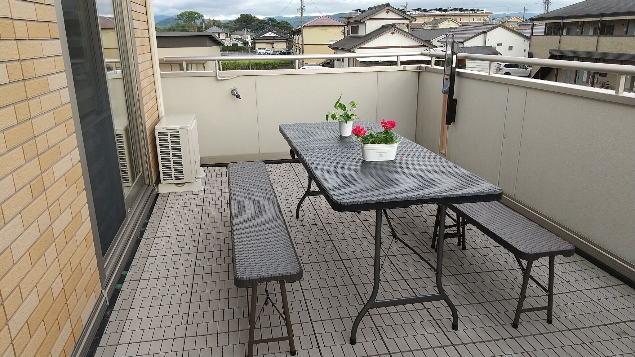 屋外ダイニングエリア