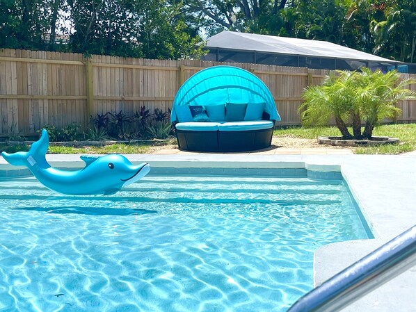 Outdoor pool, a heated pool