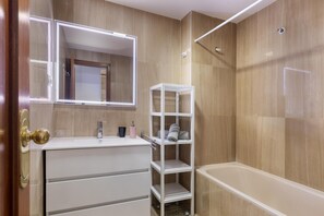 Hair dryer, towels