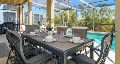 5 bed/4 Bath Home with Pool/ Spa/ Games Room - Nr Champions Gate