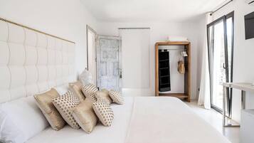 6 makuuhuonetta, silitysrauta/-lauta, ilmainen Wi-Fi, vuodevaatteet