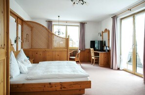 Room - Kaiser Apartment in a Central Location (Reit im Winkl)