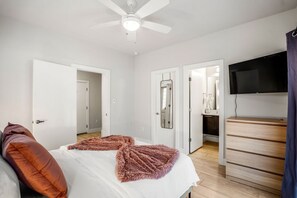 4 Schlafzimmer, Bügeleisen/Bügelbrett, kostenloses WLAN, Bettwäsche