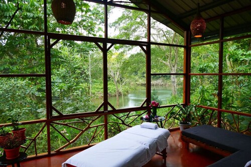 Casa Sophia – Peaceful Riverfront Eco-Comfort at Alma Del Rio