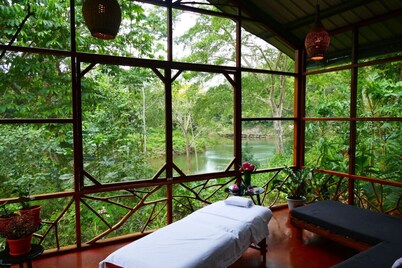 Casa Sophia – Peaceful Riverfront Eco-Comfort at Alma Del Rio