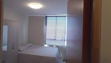 3 bedrooms, iron/ironing board, WiFi