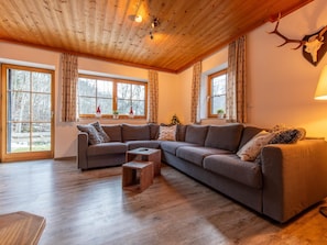 TV - Spacious holiday home with beautiful views (Rauris)