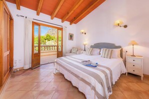 2 chambres, fer et planche à repasser, Wi-Fi gratuit, draps fournis