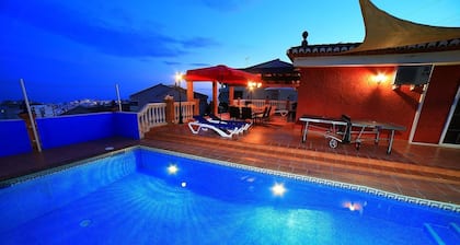 Pet-Friendly "Villa Serymar" with Stunning Moutain and Sea Views, Private Pool, Terrace, A/C & WiFi