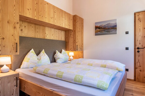 3 habitaciones, wifi gratis y ropa de cama 