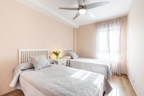 3 bedrooms, iron/ironing board, free WiFi, bed sheets