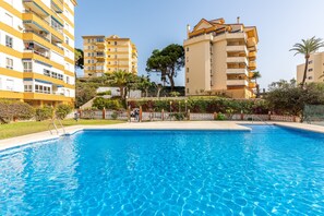 Pool - Apartment "Paradise" on the Beach with Pool, Tennis Court, Terrace & Wi-Fi (Benalmádena)