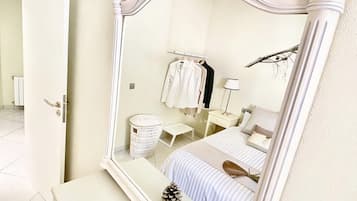 6 soverom, strykejern/-brett, wi-fi (inkludert) og sengetøy