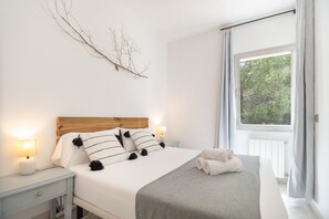 6 chambres, fer et planche à repasser, Wi-Fi gratuit, draps fournis