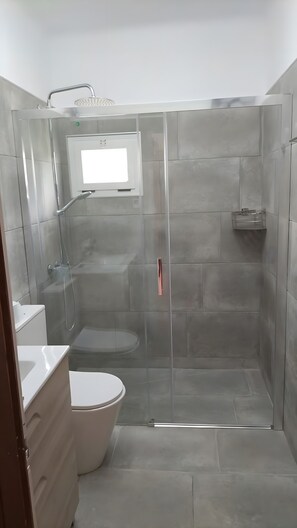 Een douche, een haardroger