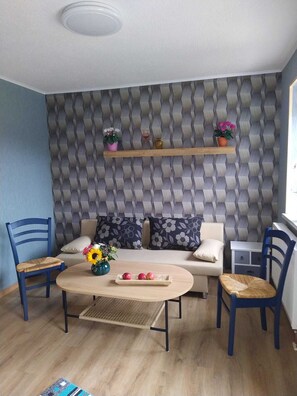 Uklassifisert bilde, 3 av 9, knapp