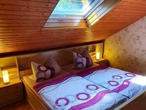3 chambres, fer et planche Ă repasser, Wi-Fi, draps fournis