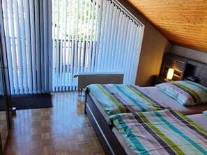 3 bedrooms, iron/ironing board, WiFi, bed sheets - Vacation home Korn in the middle of the beautiful Palatinate Forest, private house - FH for max. 6 (Bruchweiler-Bärenbach)