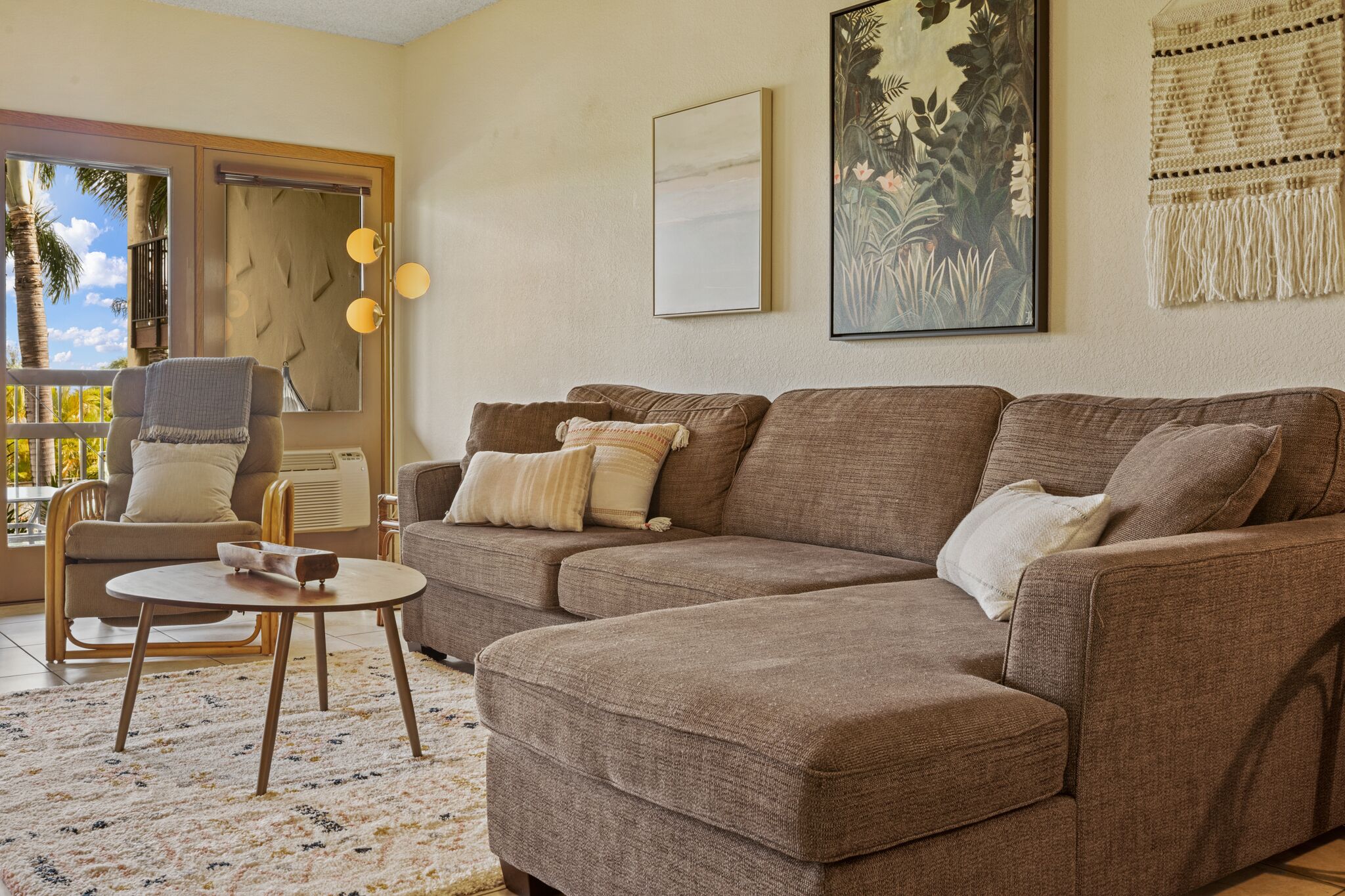 Smart TV, DVD player