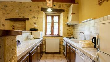 Réfrigérateur, micro-ondes, four, lave-vaisselle