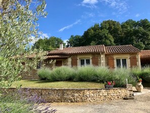 Exterior - Stone house with pool near Sarlat (Saint-Cybranet)
