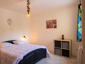 2 bedrooms, free WiFi