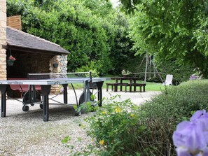 Outdoor dining - Charming family house in Limeuil with WiFi (Limeuil)