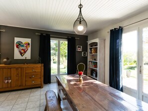 Interior - Périgourdine House with Private Pool and Wifi (Saint-Cybranet)