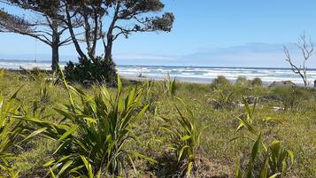 Beach nearby, sun loungers