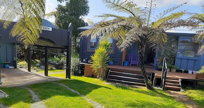 Seaside beach studio loft, sheltered garden and cycle trail access. Great value.